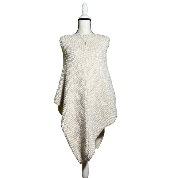 Cocogio Women’s Ivory Knit Pullover Sweater Poncho - Picture 1 of 2